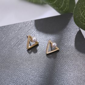 Hollow Diamond Square Stud Earrings (Option: Triangle pearl)