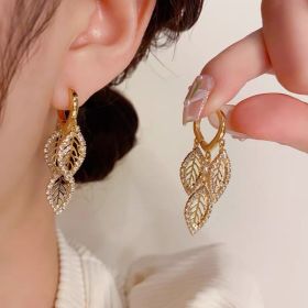 Exquisite And Elegant Zircon Leaf Tassel Ear Clip (Option: Gold)