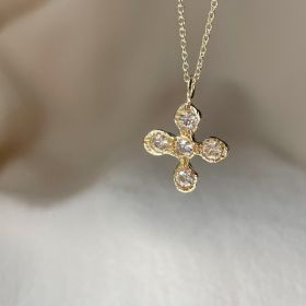 Light Luxury Floral Cross Pendant Delicate Zircon Necklace (Option: Style1)